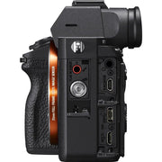 Sony a7 III Mirrorless Full Frame Camera + 28-70mm f/3.5-5.6 OSS II SEL2870 Lens Kit