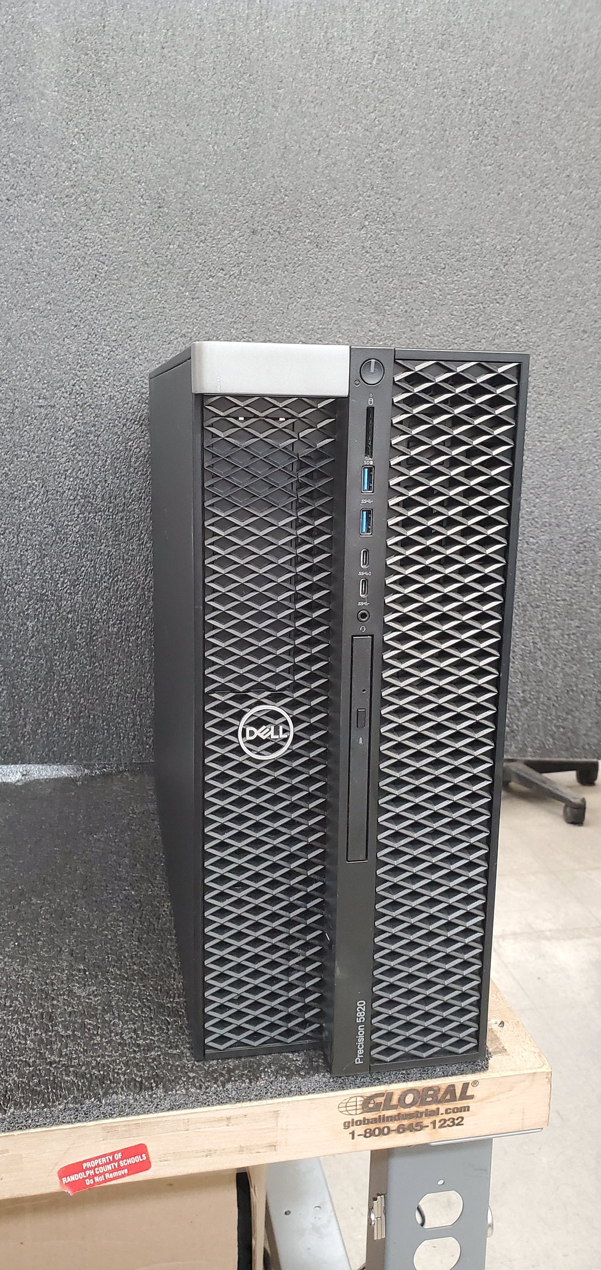 Dell 210-ANJK Precision 5820 Tower Workstation
