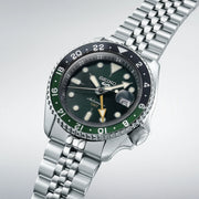 Seiko 5 Sports Men's 42.5mm Bracelet Watch