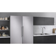 Samsung 11.4 cu.ft. Upright Freezer with Convertible Zone RZ11M7074SA/AA