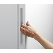 GE 21.3 cu.ft. Freestanding Upright Freezer FUF21QRRWW