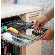 GE Built-in Dishwasher with Stainless Steel Tub GDP670SGVBB