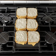 GE 30-inch Slide-in Gas Range with WiFi GGS600AVDS
